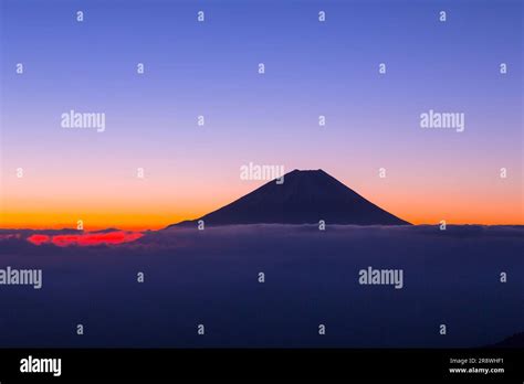 Mt Fuji Sunrise Stock Photo - Alamy