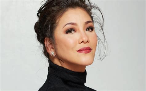 Regine Velasquez Shoe Size and Body Measurements - Celebrity Shoe Sizes