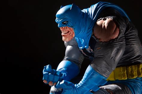 Frank Miller's Batman Comes to Life as New Designer Series Statue from DC Collectibles ...