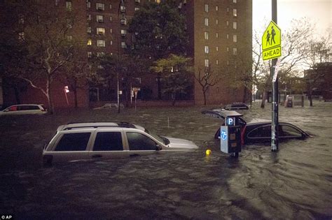 Epic Flooding in New York City after Hurricane Sandy [GALLERY] | Cute Dead Guys