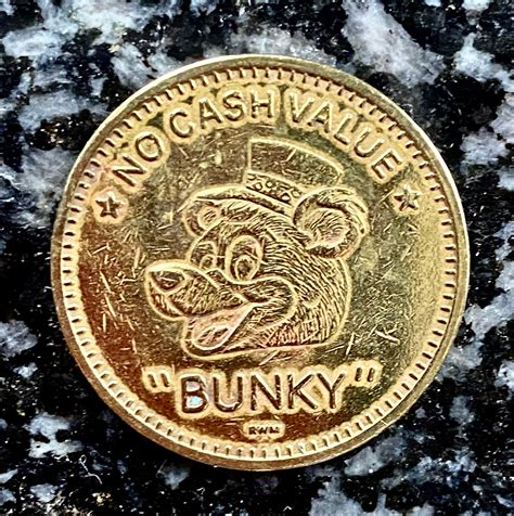 Very Vintage & Rare Central Park Funland bunky Bear Arcade Token Fredericksburg Virginia ...