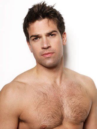 Men With Hairy Chest: Natural and Manscaped | Page 4 | Famewatcher