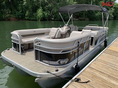 Pontoon Rentals | Lake Norman Boat Rentals and Sales