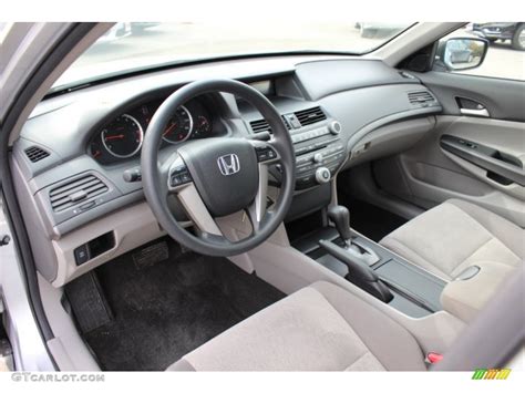 Gray Interior 2010 Honda Accord LX-P Sedan Photo #77422635 | GTCarLot.com