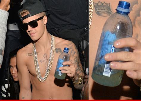 Justin Bieber -- What's In the Water Bottle? | TMZ.com