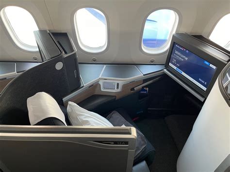 Review: British Airways 787-10 Business Class (Club Suite) - Live and ...