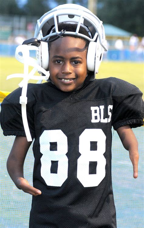 Boy plays football despite having no hands - The Post-Searchlight | The Post-Searchlight