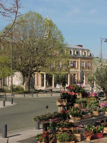 Hometown Spotlight: Maisons-Alfort, France | Culture | jackcentral.org