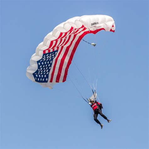 Flag Parachute 2014 Patriotic Festival | I'm just to busy to… | Flickr