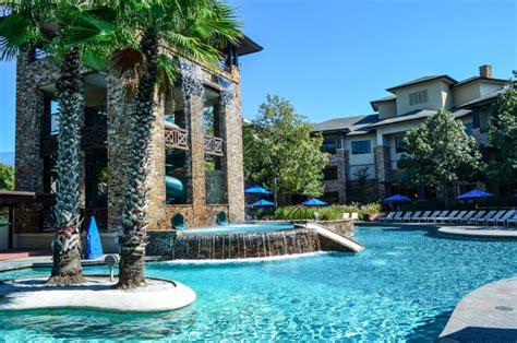 6 Reasons to visit The Woodlands Resort