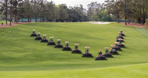 WATCH: Rare Footage Of Masters Course Preparation | twoinchesshort