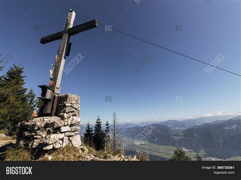 Cross Top Hiking Trail Image & Photo (Free Trial) | Bigstock