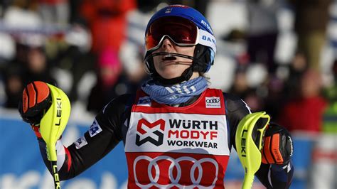 Mikaela Shiffrin wins 1st race after six-week injury layoff | 9news.com