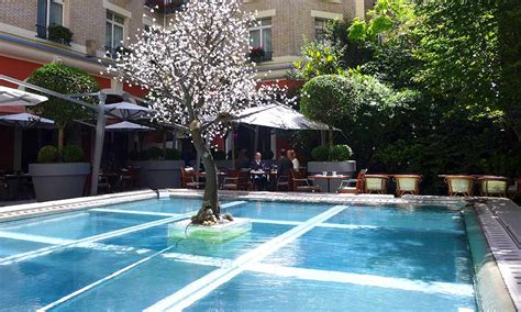 Le Jardin du Royal Monceau Paris un restaurant jardin