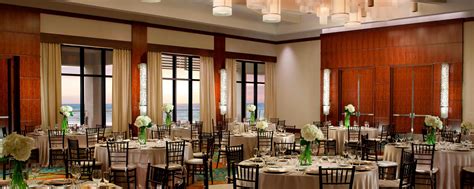 Outdoor Wedding Venues | Fort Lauderdale Marriott Harbor Beach Resort & Spa