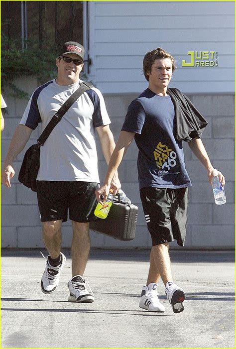 Zac Efron is a Basketball Balla: Photo 727551 | Photos | Just Jared ...