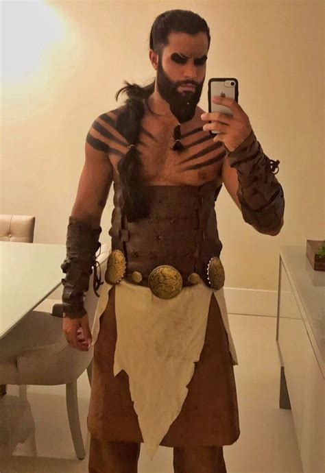 Khal drogo costume / fantasia | Top halloween costumes, Game of thrones halloween, Couple ...