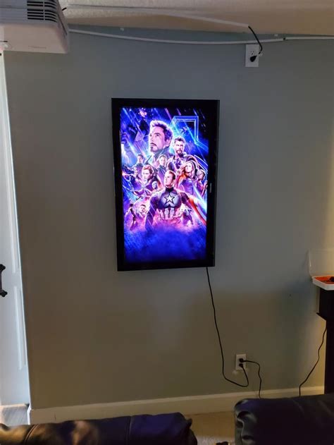 Diy digital movie posters, just usb with pic soon to be hdmi pc with movieapp 43" : r/hometheater