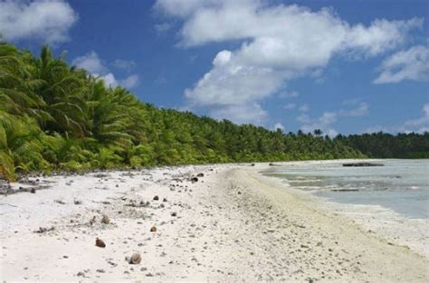 10 Uninhabited Islands & Why No One Lives There - Neatorama