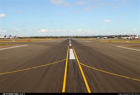 YSSY | Airport | Runway | Pawel Dzimira | JetPhotos