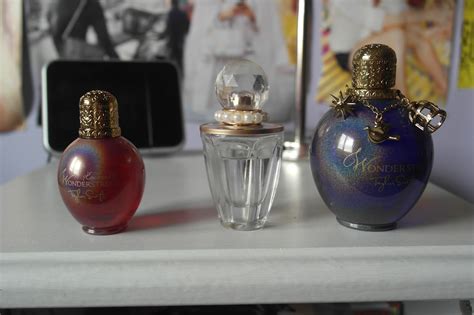 Taylor Swift Perfume Collection | Taylor, Wonderstruck & Wonderstruck Enchanted. | Magazines ...