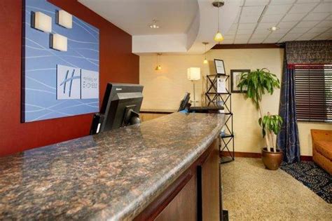 Holiday Inn Express Hotel & Suites Annapolis in Annapolis (MD) - Room Deals, Photos & Reviews