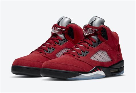 ᐉ Air Jordan 5 ‘Raging Bull’ 2021 en imágenes oficiales - Zapas News