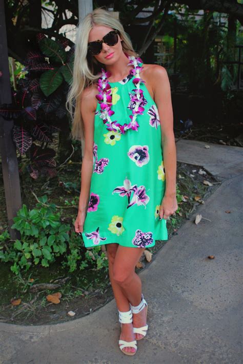 Luau - Amber Fillerup Clark | Hawaiian party outfit, Luau dress, Luau outfits