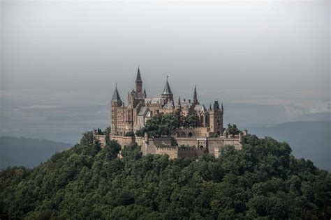 The Biggest Castles in the World Will Surely Mesmerize You - Placeaholic