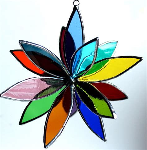 3D Stained Glass Suncatcher | Glasmalerei kunst, Glasmalerei, Minibiotop