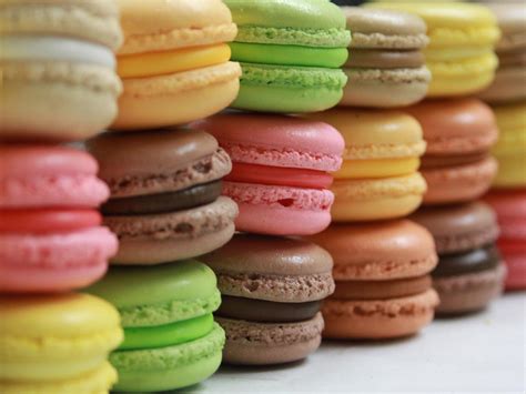 French macarons - colorful delight - 1mhowto.com