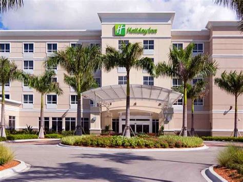 Holiday Inn Fort Myers Airport Parking (RSW) | Way