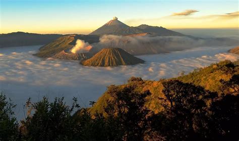 10 Amazing Volcanoes in Indonesia | Authentic Indonesia Blog