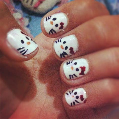 pusang maganda: hello kitty nail art