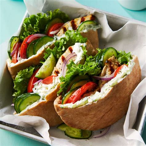 Chicken & Cucumber Pita Sandwiches with Yogurt Sauce