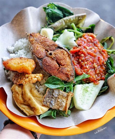 7 Tempat Makan Nasi Tempong di Jakarta yang Mantul dan Enak