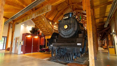 Revelstoke Railway Museum, Revelstoke holiday accommodation: short-term house rentals ...