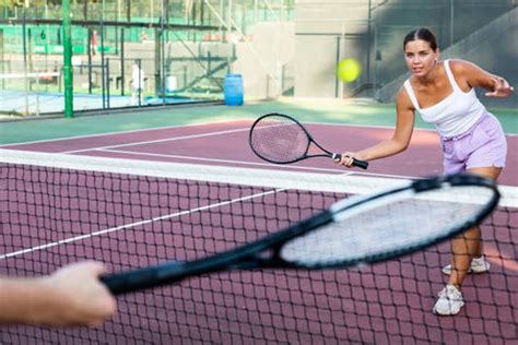 How to Choose the Best Tennis Racquet Grips - Alibaba.com Reads