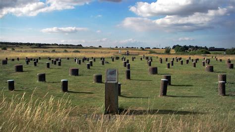 Woodhenge - Places to go | Lets Go With The Children