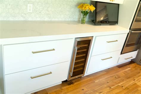 Pin on White Kitchen with Modern Slab Door Cabinets