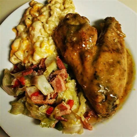 Soul Food Queen: Smothered Turkey Wings | Soul food dinner, Southern ...