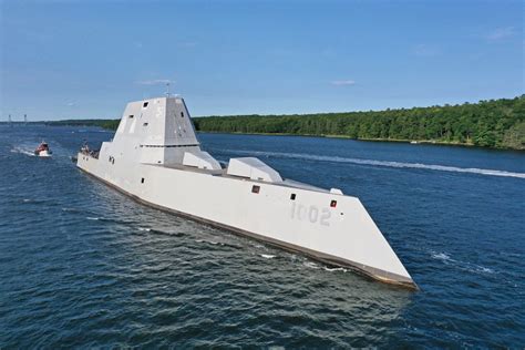 How Stealthy are the Navy's Zumwalt-class Destroyers? - Warrior Maven ...