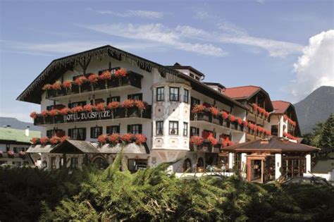 Edelweiss Lodge and Resort - UPDATED 2017 Specialty Hotel Reviews (Garmisch-Partenkirchen ...