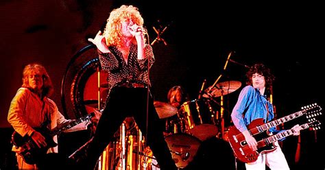 Led Zeppelin - "Kashmir" - Live at Knebworth in 1979