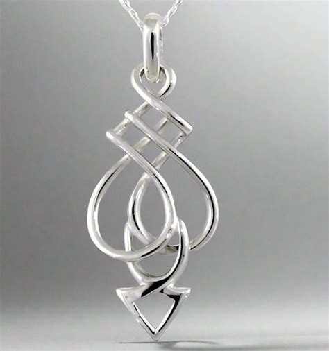 Celtic Spear Protection Pendant – Doyle Design Dublin