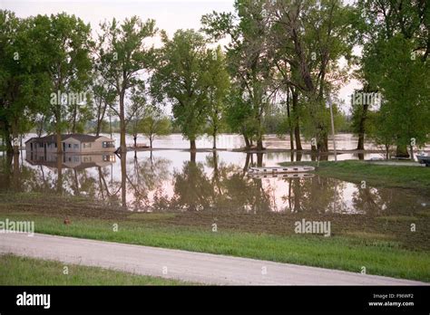 Missouri River flood Stock Photo - Alamy