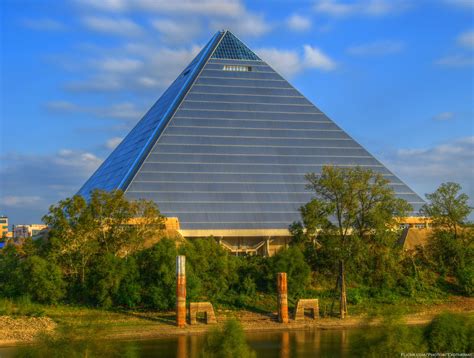 File:Memphis Pyramid HDR.jpg - Wikimedia Commons