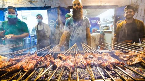 Pakistan Meat Paradise - NALLI NIHARI + TIKKA in Gujranwala | Pakistani Street Food Tour! - YouTube