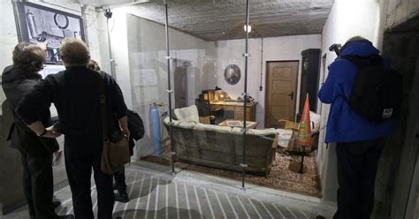 A controversial replica of Adolf Hitler's bunker now on display in Germany - Los Angeles Times