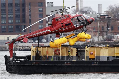 Feds probing NYC helicopter crash examine passenger restraints | The Spokesman-Review